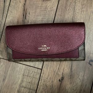 SOLD - Coach wallet